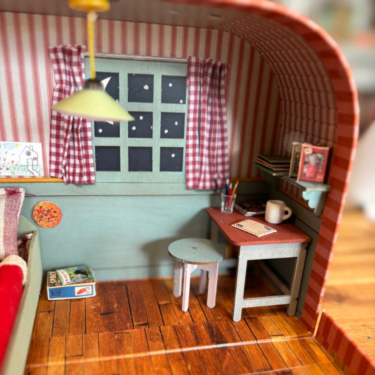 Mouse Mansion To Go - Bedroom