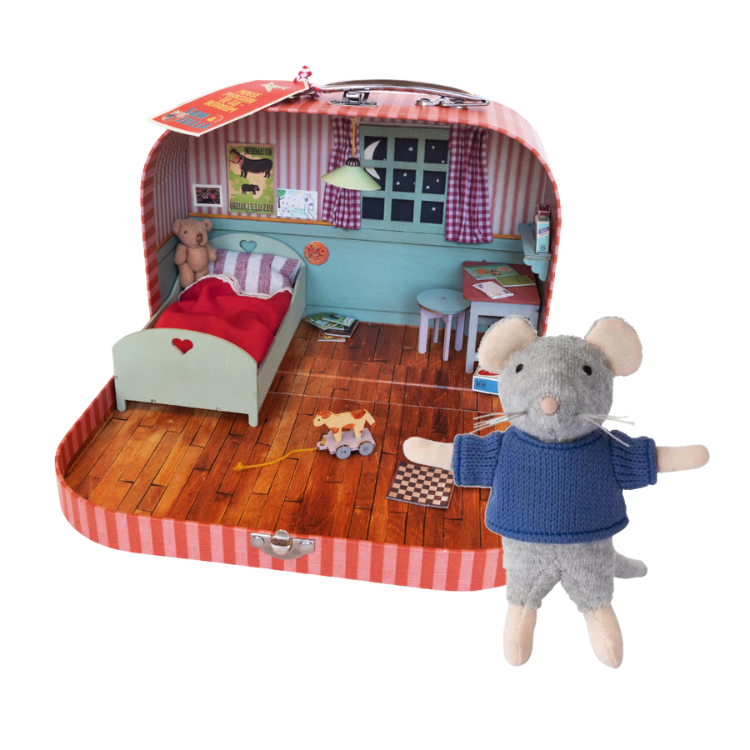 Bedroom To Go & Plush Sam Bundle
